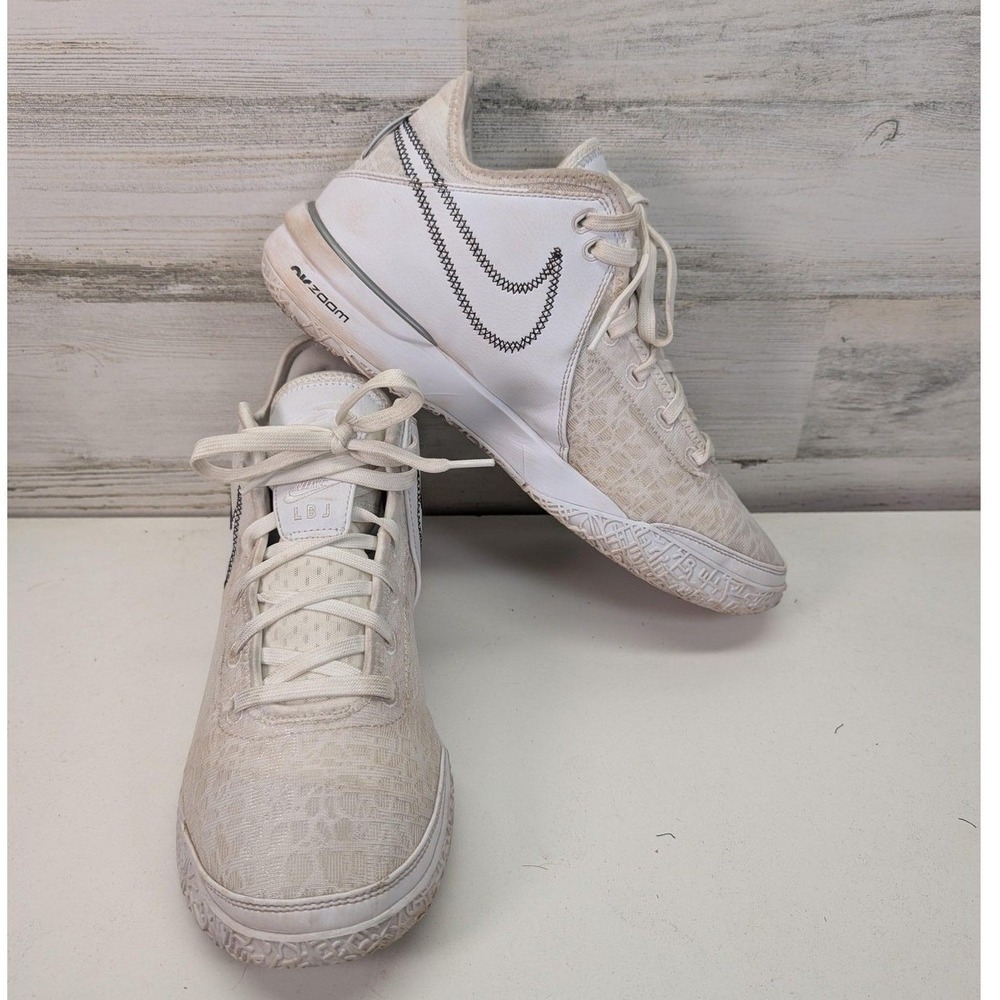 Nike LeBron NXXT Gen White Silver Basketball Shoes DR8784-101 Mens Size 11